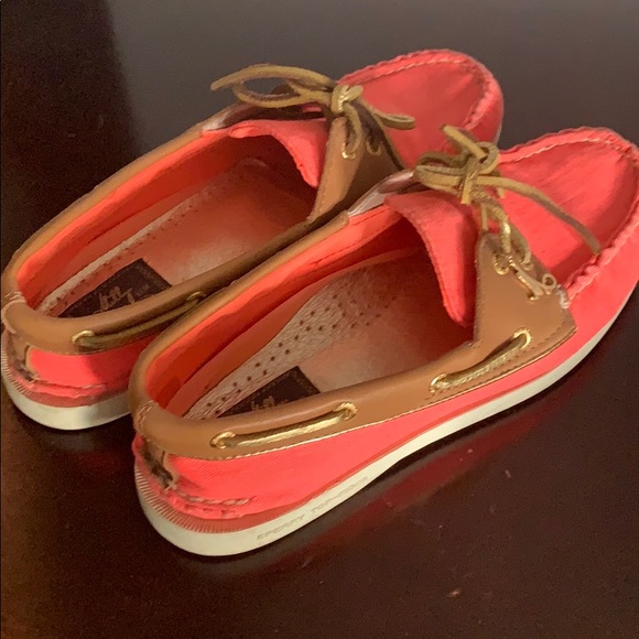 Milly for Sperry Top Sider - Picture 3 of 3